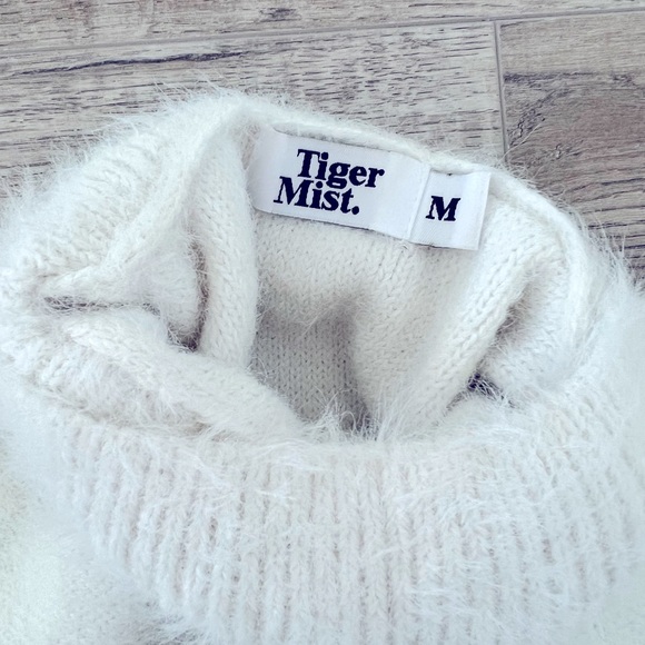 Fuzzy White Sweater - Picture 4 of 4